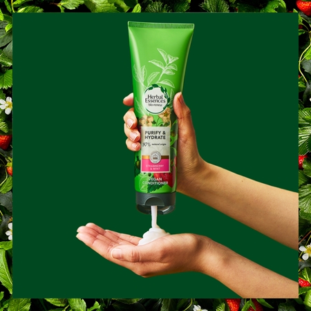 Herbal Essences 97% Natural Origin Strawberry&Mint κοντίσιονερ για τα μαλλιά