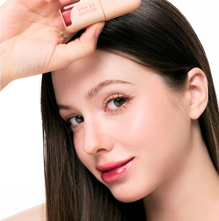 House of Hur Glowy Ampoule Tint λιπ γκλος μακράς διαρκείας με ενυδατικό αποτέλεσμα