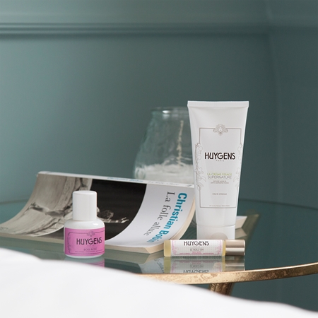 Huygens Supernature Face Cream Lätt fuktgivare för att behandla hudbristningar