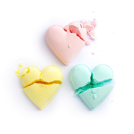 I Heart Revolution Fizzer Kit Pastel Heart set de baño para mujer