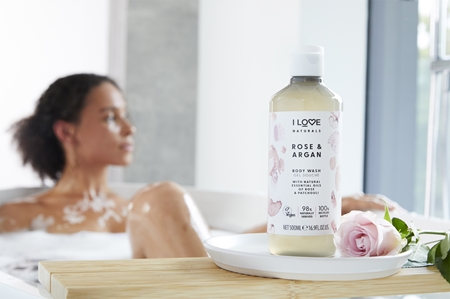 I Love Naturals Rose & Argan herkullinen suihkugeeli tuoksuu ruusulle