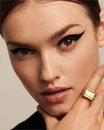 Inglot One Move tarkka nestemäinen eyeliner