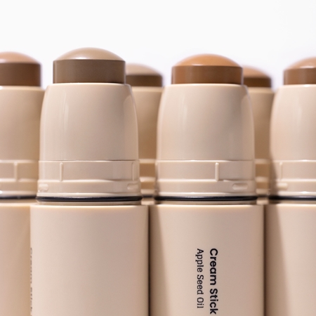 Inglot Cream Stick Bronzer cremiger Bronzer in der Form eines Stiftes