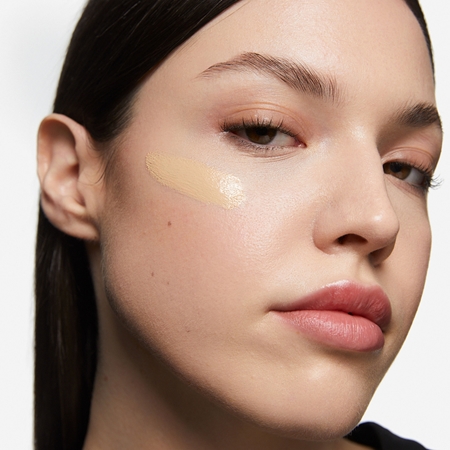 Inglot Skin Focused Care Face Foundation SPF 50 deckendes Make-up SPF 50