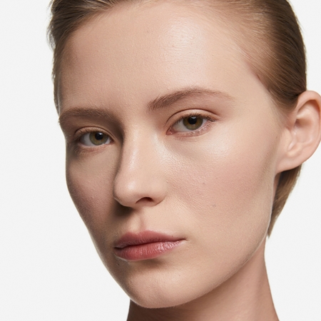 Inglot Skin Focused Care Face Foundation SPF 50 krycí make-up SPF 50