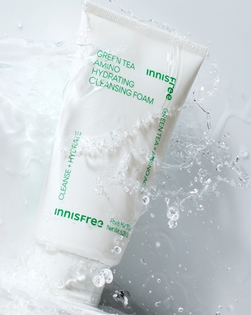 innisfree Green Tea Amino Acid Cleansing Foam Gentle Cleansing Foam with moisturising effect