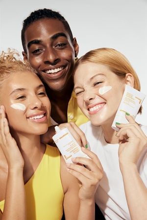 innisfree Daily UV Defense Sunscreen Moisturizing Protective Fluid SPF 30