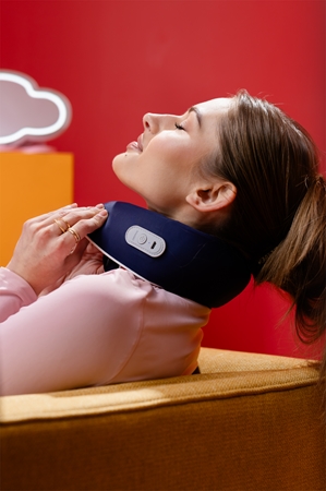 innoGIO GIOperfect GIO-750 neck massager