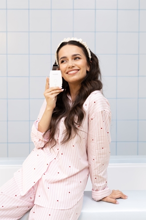 innoGIO GIOperfect GIO-730 with EMS Therapy ultrasonic face scrubber