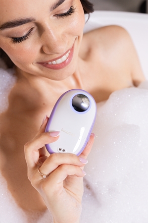 innoGIO GIOperfect GIO-715 silicone cleansing brush 4-in-1