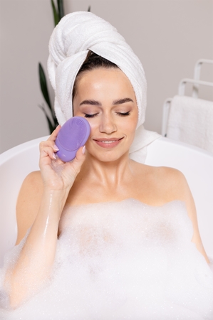 innoGIO GIOperfect GIO-715 silicone cleansing brush 4-in-1