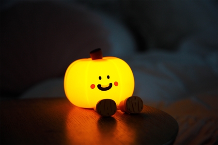 innoGIO GIOpumpkin dimmable LED lamp for kids