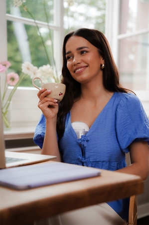 innoGIO GIOmum Line Discreet double electric hands-free breast pump