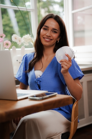 innoGIO GIOmum Line Discreet double electric hands-free breast pump