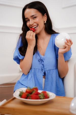 innoGIO GIOmum Line Discreet double electric hands-free breast pump
