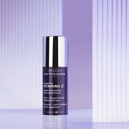 Institut Esthederm Intensive Vitamine C Serum rozjasňující sérum s vitaminem C