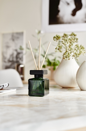 ipuro Essentials Black Bamboo aroomihajuti