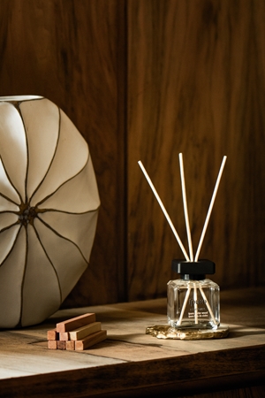 ipuro Essentials Cedar Wood aroomihajuti