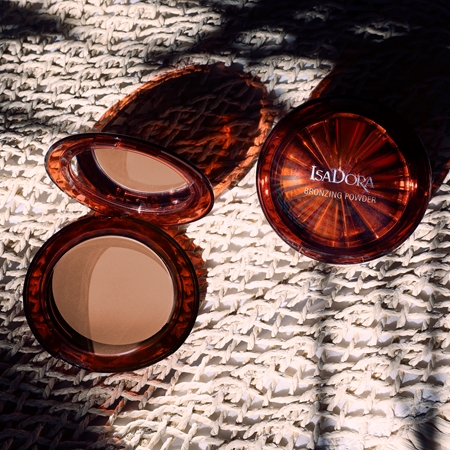 IsaDora Bronzing Powder bronzer