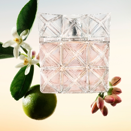 Issey Miyake Lumière d'Issey Kehapiim