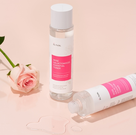 iUnik Rose Galactomyces jemné pleťové tonikum pro hydrataci pleti a minimalizaci pórů