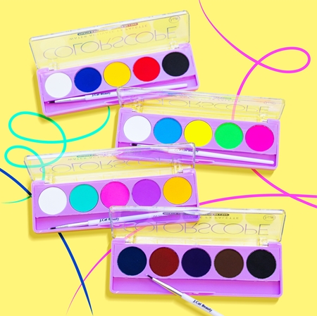 J.Cat Beauty ColorScope veido priemonių paletė su šepetėliu