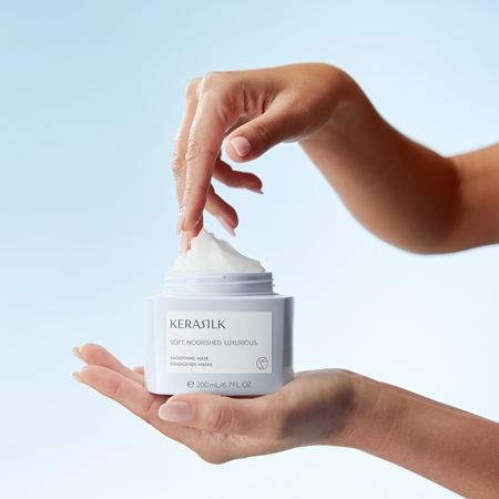 KERASILK Specialists Smoothing Mask silottava naamio ravitseva vaikutus