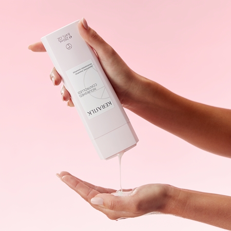 KERASILK Essentials Smoothing Shampoo Shampoo til kruset og uregerligt hår