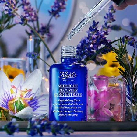 Kiehl's Midnight Recovery Concentrate regeneráló éjszakai szérum minden bőrtípusra, beleértve az érzékeny bőrt is