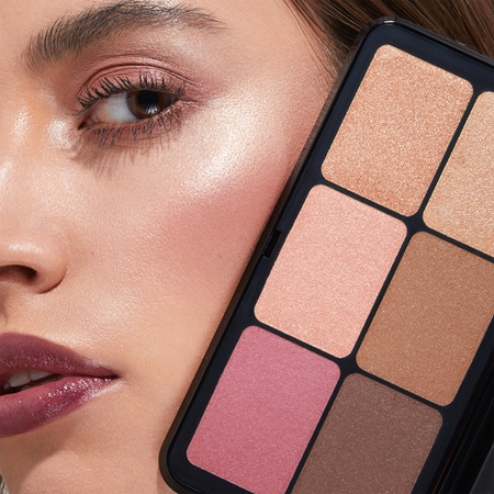 KIKO Milano Irresistible Total Look multifunkciós arc paletta