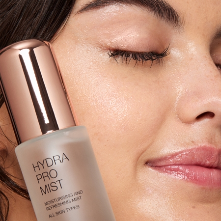KIKO Milano Hydra Pro Mist energetisches und feuchtigkeitsspendendes Gesichtsnebel-Spray