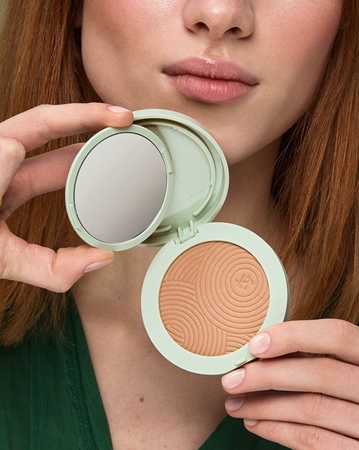 KIKO Milano Kind By Kiko Silky Touch Powder Bronzer kompakter, bronzierender Puder