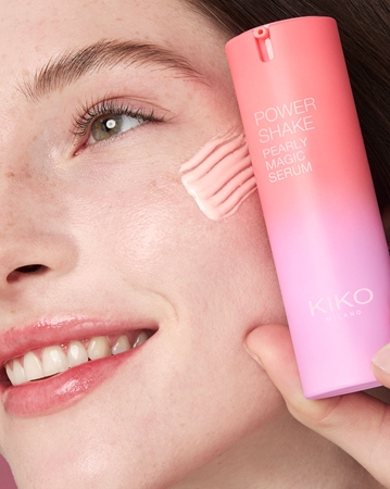 KIKO Milano Power Shake Pearly Magic Serum aufhellendes Gesichtsserum mit feuchtigkeitsspendender Wirkung