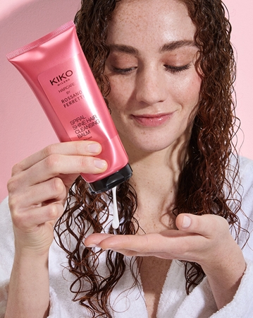 KIKO Milano Spiral Shine Hair Cleansing Balm reinigender Conditioner Lockenpflege für lockiges Haar