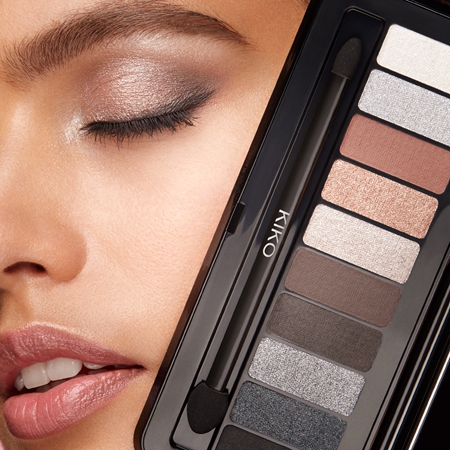 KIKO Milano Soft Nude Palette mit 10 Lidschatten mit einem Pinsel