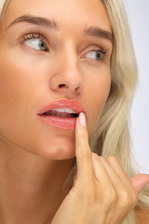 Killer Lips Prep Talk Lip Scrub Strawberry gommage lèvres