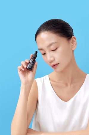 Klairs Midnight Blue Youth Activating Drop sérum activateur pour rajeunir la peau