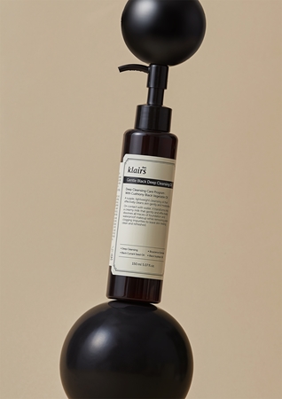 Klairs Gentle Black Deep Cleansing Oil Deep Cleansing Oil for oily skin