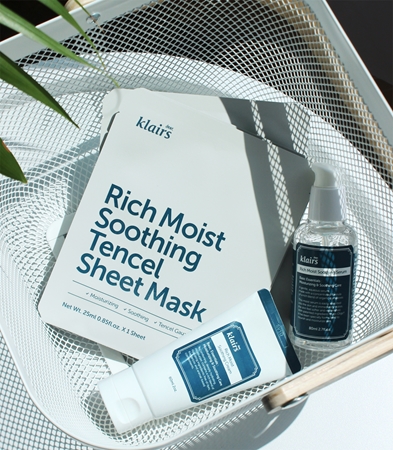Klairs Rich Moist Soothing Tencel Sheet Mask Calming Face Sheet Mask with moisturising effect