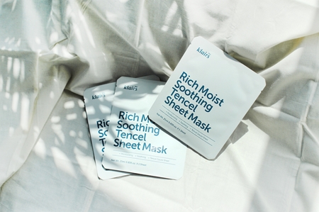 Klairs Rich Moist Soothing Tencel Sheet Mask Calming Face Sheet Mask with moisturising effect