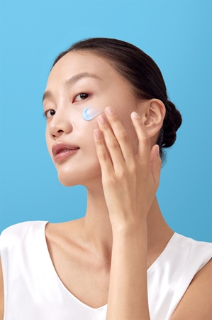 Dear Klairs Blue Calming Cream kojący krem po opalaniu do skóry wrażliwej i podrażnionej