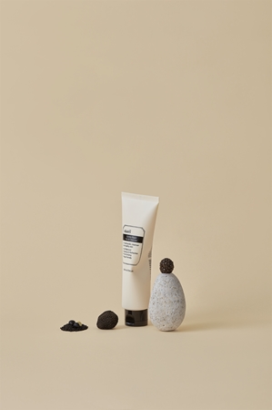 Klairs Gentle Black Facial Cleanser gel nettoyant doux peaux sensibles