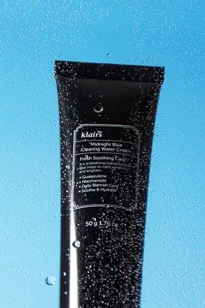 Klairs Midnight Blue Clearing Water Cream Light Moisturizing Cream to brighten and smooth the skin