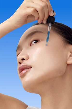 Dear Klairs Midnight Blue Youth Activating Drop aktivierendes Serum zur Verjüngung der Haut