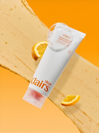 Dear Klairs Vitamin Pore Clay Mask Cleanser nawilżająca pianka oczyszczająca z efektem rozświetlającym