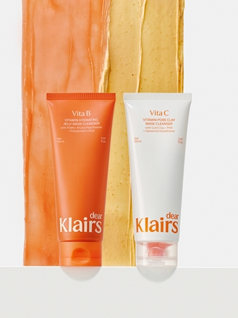 Dear Klairs Vitamin Pore Clay Mask Cleanser nawilżająca pianka oczyszczająca z efektem rozświetlającym