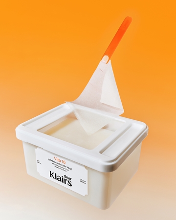 Dear Klairs Freshly Juiced Vitamin Skin Prep Pad tonizujące płatki do twarzy do rozjaśnienia i nawilżenia