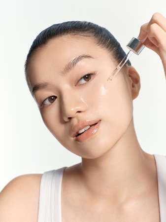 Dear Klairs Vitamin PDRN Bouncy Pore Serum Intensives Vitaminserum zur Verfeinerung der Poren
