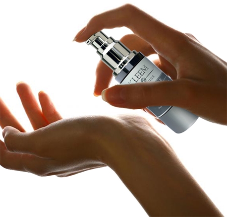 Kleem Organics Vitamin C Serum rozjasňující sérum