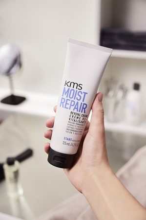 KMS Moist Repair Revival Creme mélyen hidratáló krém hajra
